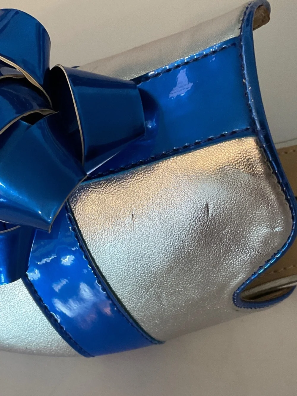 KATY PERRY The Stephanie Mule Metallic Silver Blue Bow Size 6 NWOT - Picture 8 of 9